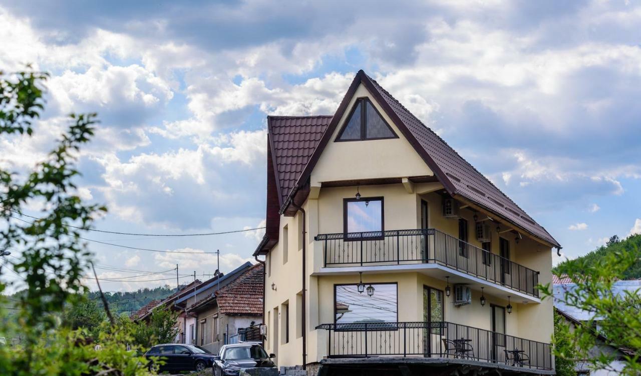 Casa Sky Leilighet Orşova Eksteriør bilde